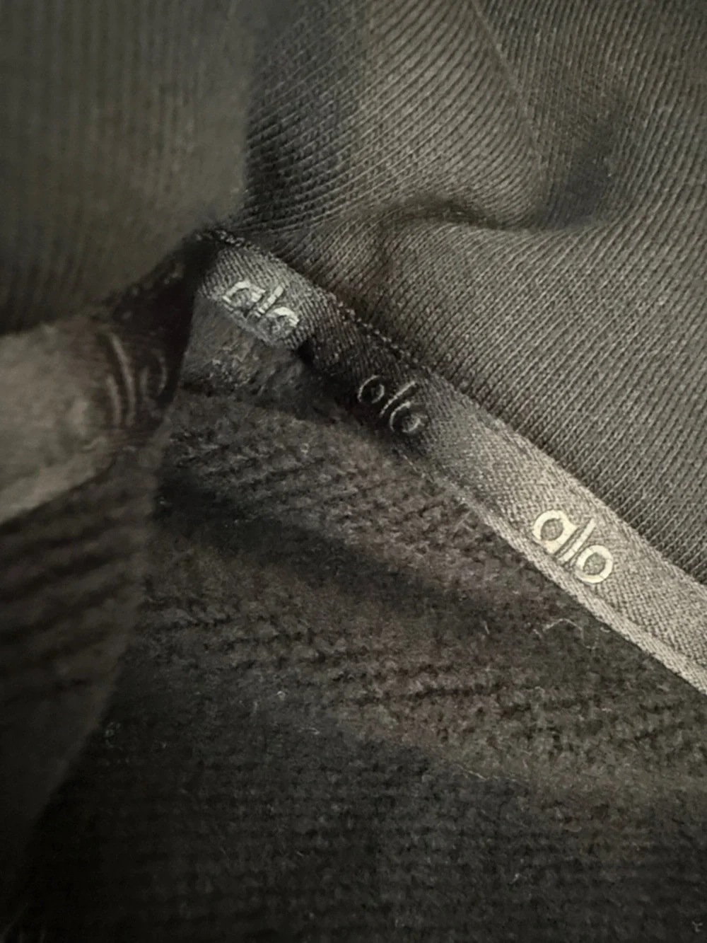 ALO Yoga Black Hooded Utility Jacket with Zip - Picture 9 of 11